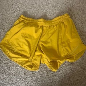 Lululemon shorts size 6